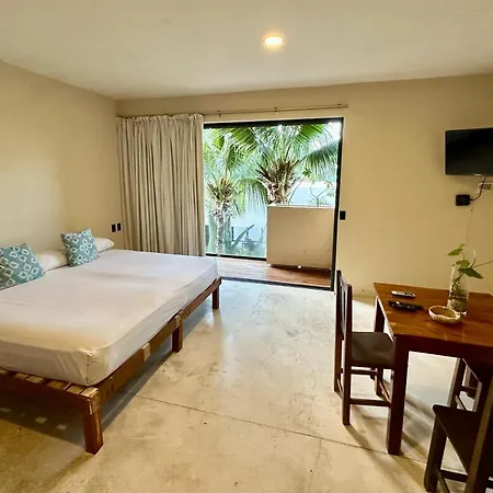 Moonshine Tulum Hotel & Hostel