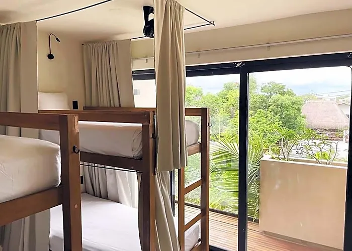 Moonshine & 3* Tulum Pueblo